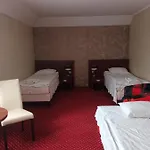 Tim Hotel