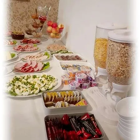 Tim Hotel Cekanowo